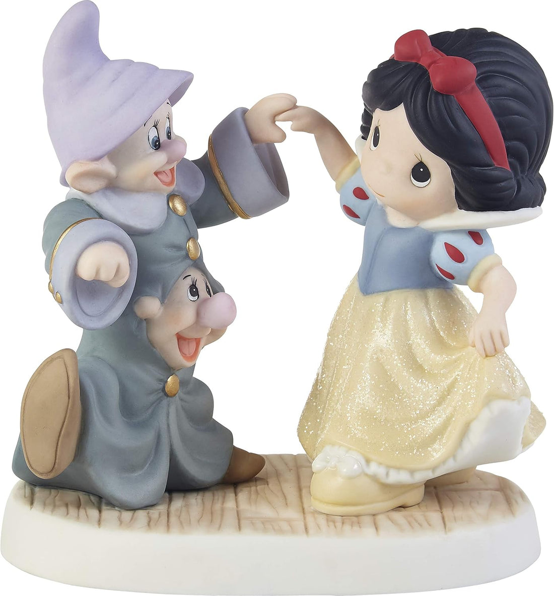 Snow White Dancing With Dopey and Sneezy