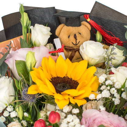 Enchanting Moments w Grad Bear